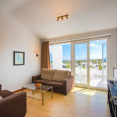 Camel's Spring Club *