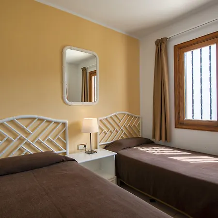 Camel's Spring Club *