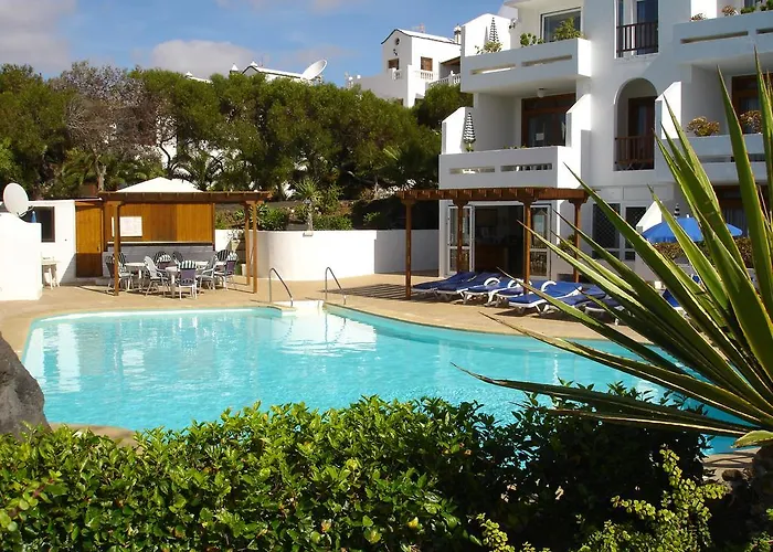 Camel's Spring Club *