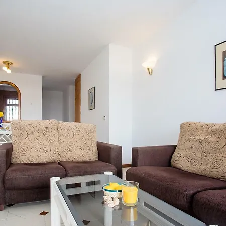 Camel's Spring Club *