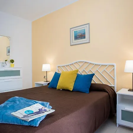 Camel's Spring Club Costa Teguise