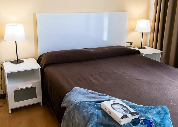 骆驼温泉俱乐部酒店 *