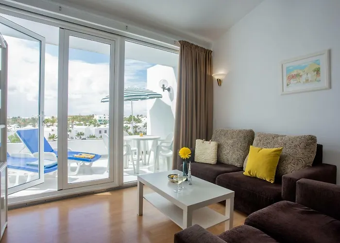 骆驼温泉俱乐部酒店